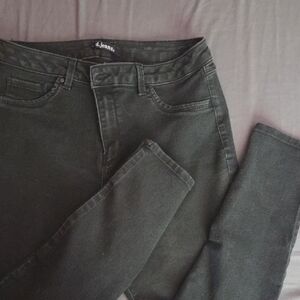 D. Jeans Black Skinny Jeans
